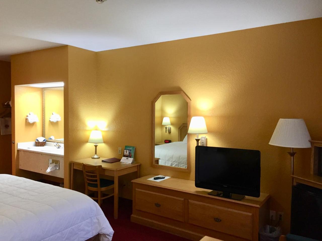 Parkfield Inn - Clinton Zewnętrze zdjęcie