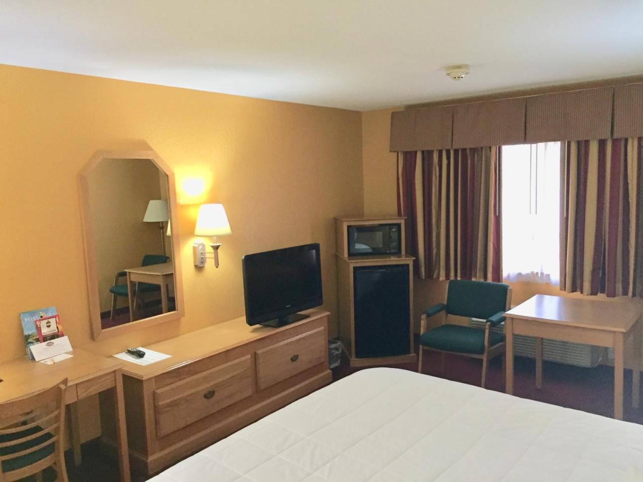 Parkfield Inn - Clinton Zewnętrze zdjęcie