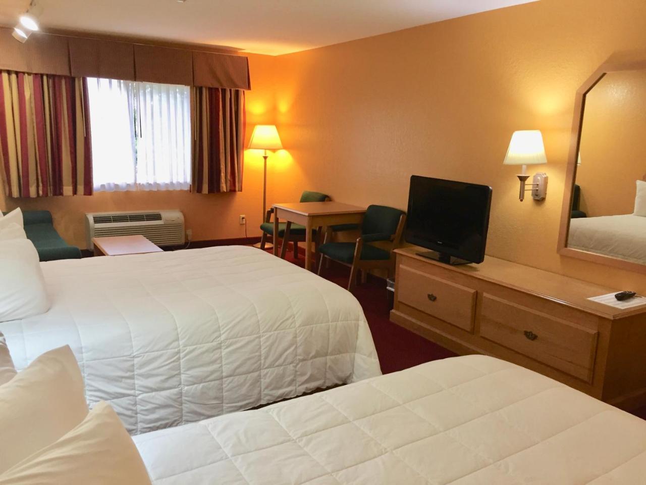 Parkfield Inn - Clinton Zewnętrze zdjęcie