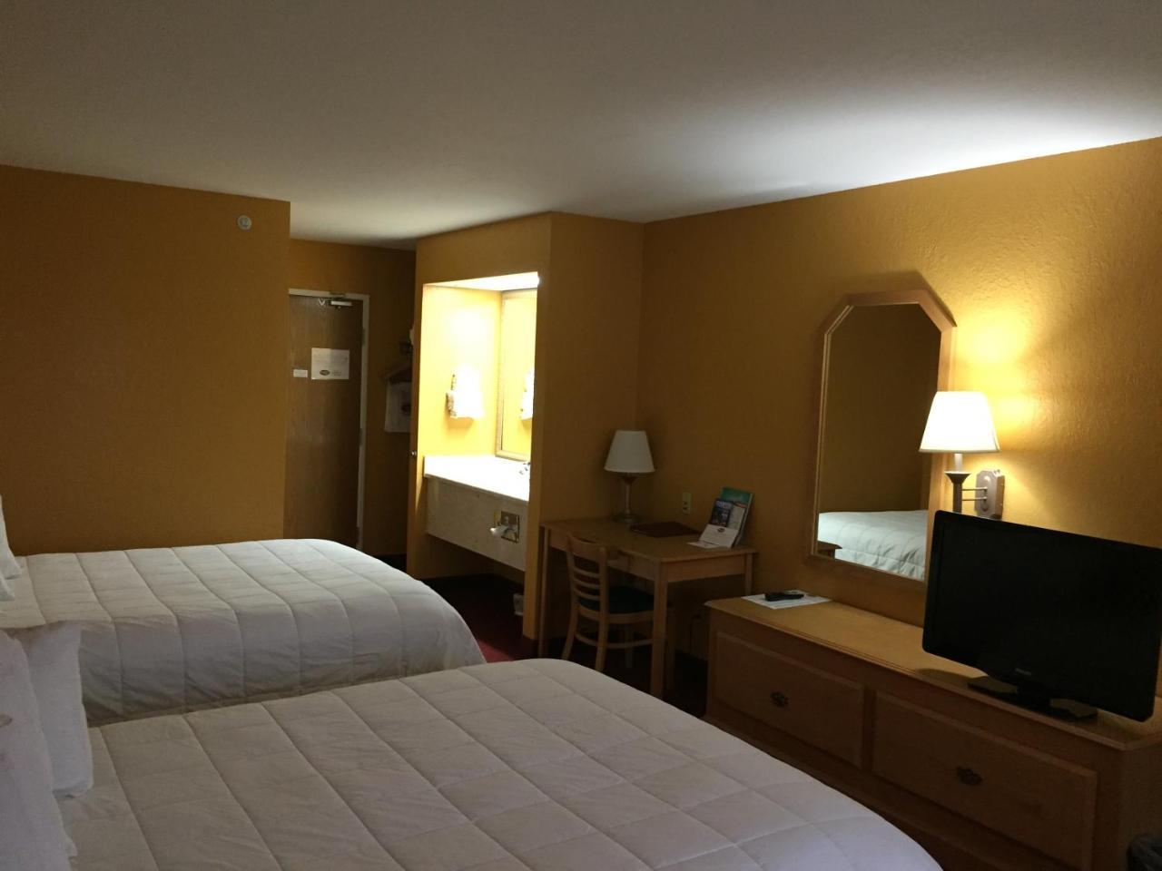 Parkfield Inn - Clinton Zewnętrze zdjęcie